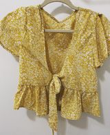 Front Tie Blouse Top Yellow Size M Photo 0