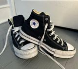 Converse High Tops Photo 0