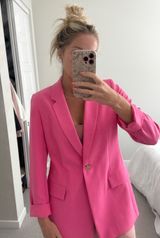The drop Amazon pink blazer Photo 0