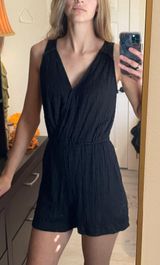 Universal Thread Romper Photo 0