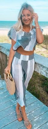 Elan Black and white stripe set Photo 0