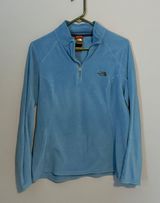 North Face Women’s Pullover Photo 0