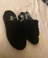 UGG Slippers Photo 0