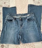 Old Navy Women’s jeans Photo 0