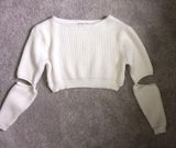 Adika White Cropped Sweater Photo 0