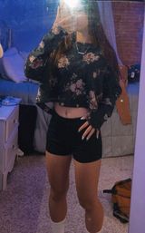 Wishful park flower cropped long sleeve  Photo 0