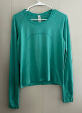 Lululemon Swiftly Tech Long Sleeve 2.0 Green Teal | Size 8 | Lightweight Seamles Photo 0