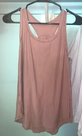 Lululemon size 4 tank Photo 0