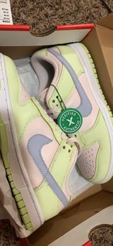 Nike Women Dunk Low Photo 0