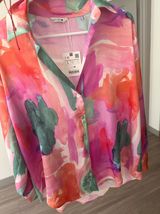 NWT unique satin shirt size large Photo 0