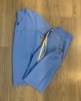 FIGS Scrubs Set Photo 0