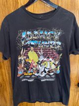 Looney Tunes Vintage  Black Tee Photo 0