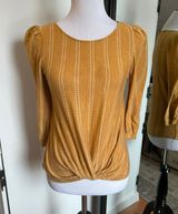 W5 Small Yellow Blouse Photo 0