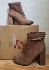 Bonnibel Taupe High Heel Shoes Ankle Booties Zip sz 6.5 W/Box Photo 0
