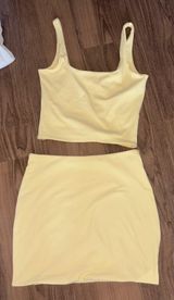 Signature 8 Butter Yellow Set Photo 0