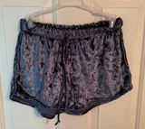 Luna Chix shorts Photo 0