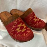 NWOT Born Bandy Red, yellow, and orange platform slip ons/clogs SIZE 6 Photo 0