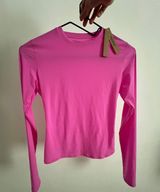 Fits Everyone Long Sleeve Photo 0