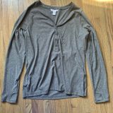 Athleta  Henley gray long sleeve XL Photo 0