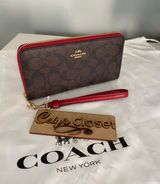 Coach Long Zip Wallet Photo 0