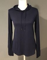 Gaiam  Marissa Navy Lightweight Hoodie with Thumb Holes Size Medium Photo 0