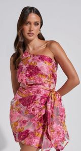 Floral Dress Photo 0
