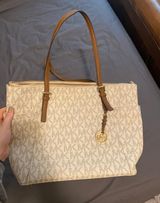 Michael Kors Purse Photo 0