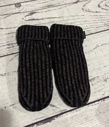 Lululemon Textured Fleece-Lined Knit Mittens Sz M/L. Photo 0
