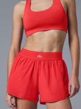 Alo Yoga  Shorts Photo 0