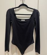 Contour Crew Long sleeve Bodysuit Photo 0