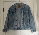 Levi's  Oversized Denim Jacket Photo 0