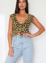 Missguided Front Floral Print Crop Top Photo 0