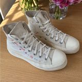 Converse Chuck Taylor All Star Floral Embroidery Photo 0
