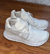 On Cloud Shoes Photo 0