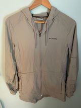 Columbia Gray Sandy River Wind Breaker Photo 0