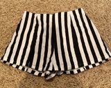 super down striped shorts Photo 0