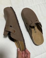 Cushionaire Boston Clogs Photo 0