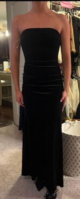 Black Formal Gown Photo 0