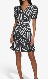 Karl Lagerfeld dress Photo 0