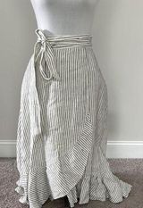 Ralph Lauren Wrap Midi Skirt in White and Gray Sz 2 Photo 0