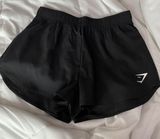 Gymshark Essential Loose Training Shorts - Black Photo 0