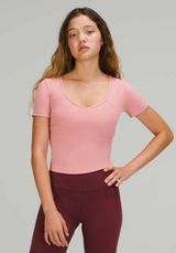 Lululemon Cropped T-shirt Photo 0