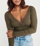 Green Ribbed Long Sleeve Crop Top Photo 0