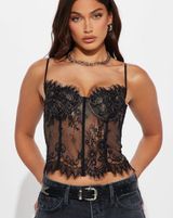 Lace corset top Photo 0