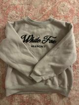 white fox hoodie  Photo 0