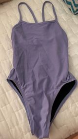 JOLYN Swimsuit Photo 0