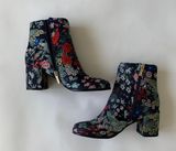 American Vintage Floral Booties Photo 0