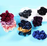 4 FOR 6$ Scrunchies Multiple Photo 0