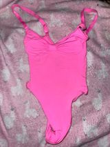 Skims pink sculpt thong Photo 0
