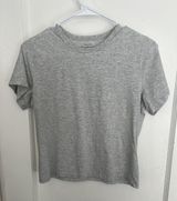Abercrombie & Fitch T-shirt Photo 0